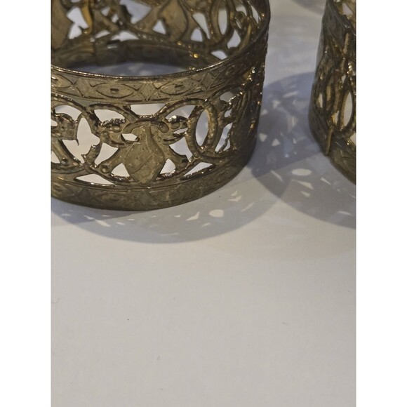 Vtg Kemp & Beatley 12 Napkin Rings Gold Tone Metal Filigree 1980's Table Setting - Picture 2 of 3